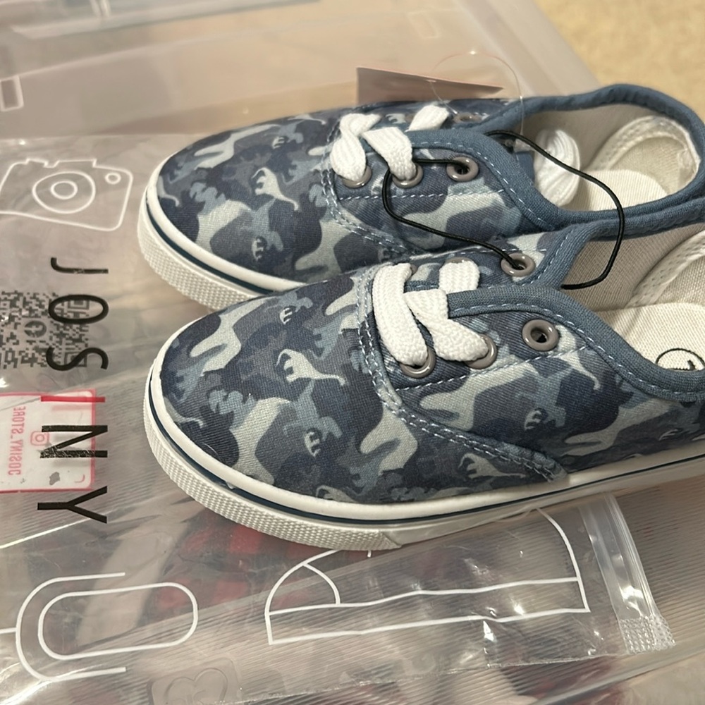 Kids Josiny tennis shoes